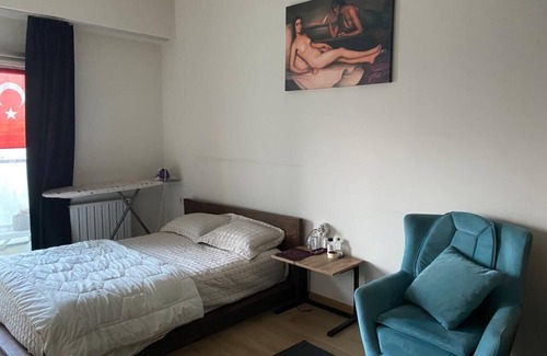 Esenyurt Apartment | Nice cozy place close to metro and city center. Parking Space with Garden Park
