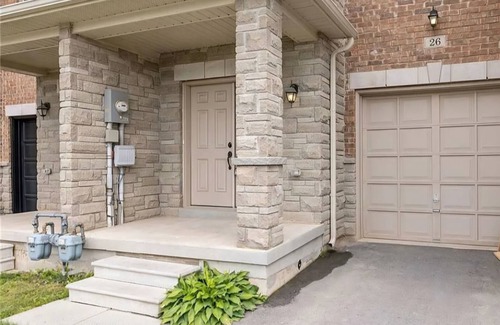 Thorold House | Nice Cozy Room in Thorold, close to Niagara Falls
