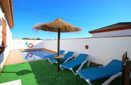 Conil de la Frontera House | nice holiday home with private pool, for 4-5 persons, quiet, with Wi-Fi and airconditioning and bicycles