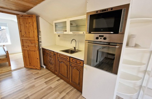 Asmundtorp Ski Chalet | Nice holiday home with outdoor pool in Billeberga, Landskorna | SE01049