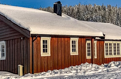Steinkjer House | Nice home in Beitstad with kitchen