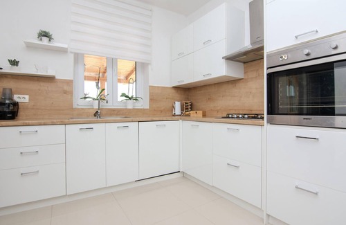 Debeljak House | Nice home in Debeljak with Wi-Fi