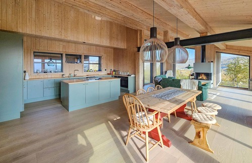 Vinje House | Nice home in Edland with sauna