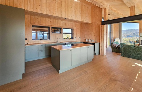 Vinje House | Nice home in Edland with sauna
