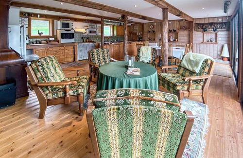 Veddige House | Nice home in Grimmared with WiFi
