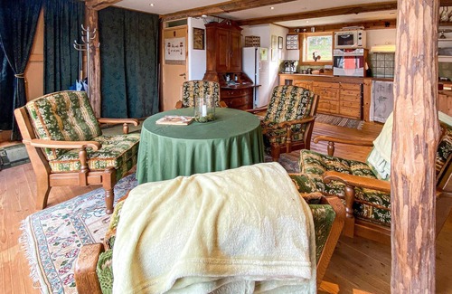 Veddige House | Nice home in Grimmared with WiFi