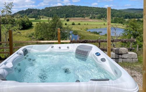 Veddige House | Nice Home In Grimmared With Wifi