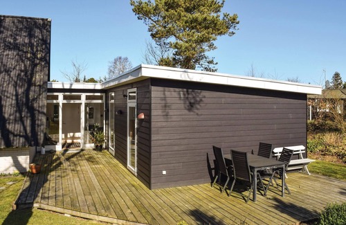 Haslevgarde House | Nice home in Hadsund with sauna
