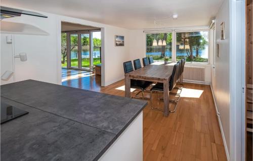 Hallaryd House | Nice Home In Hallaryd With Kitchen