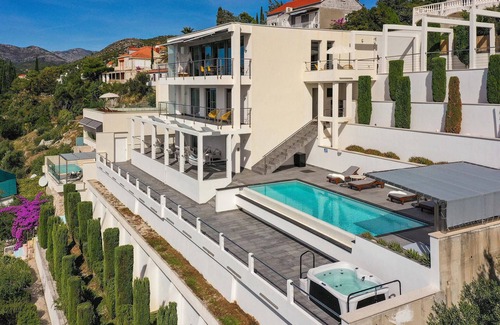 Orasac House | Nice home in Orasac with WiFi
