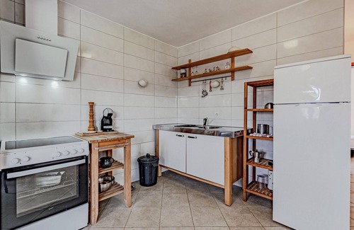 Jelsa House | Nice home in Poljica with Wi-Fi