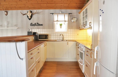 Svanskog House | Nice home in Svanskog with kitchen