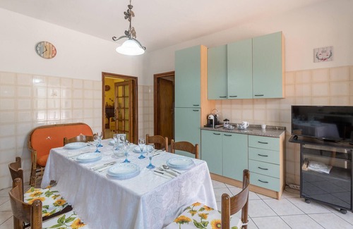 Castelnuovo di Farfa House | Nice home in Castelnuovo di Farfa