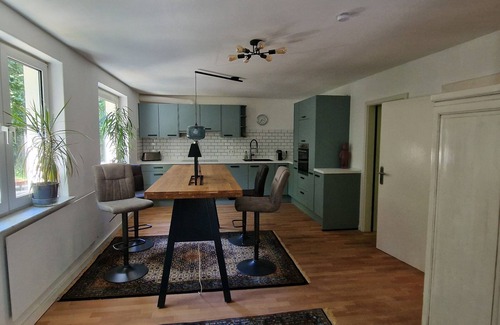 Bredeney House | Nice Home Surrounded by Nature with Whirlpool & 3 Bedrooms Near Fairtrade Essen