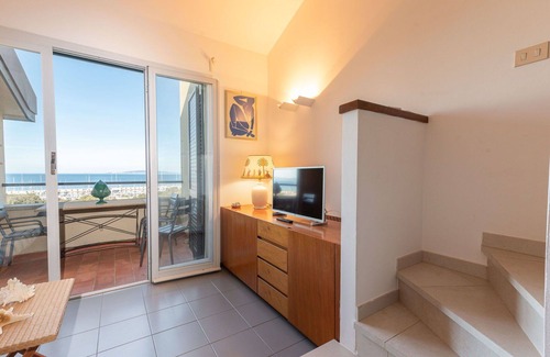 Punta Ala Apartment | Nice apartment for 4 guests with A/C, WIFI, TV, terrace, pets allowed and parking