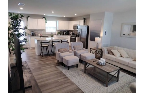 Petersburg House | Nice! New home near VSU x Fort Gregg Adams Military Base mins to DT Richmond VA