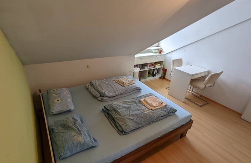 Neufahrn bei Freising House | Nice private room in a house with shared bathroom