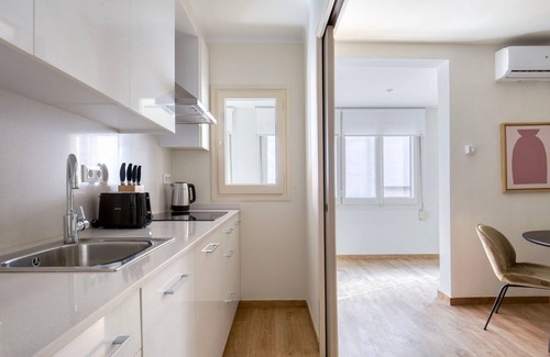 Sarria Apartment | Nice Sarrià 2BR, Furnished w/Equipped Kitchen, by Blueground