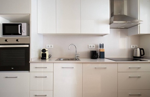 Sarria Apartment | Nice Sarrià 2BR, Furnished w/Equipped Kitchen, by Blueground