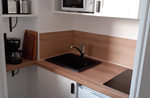 Vanves Apartment | Nice Studio - Eiffel Tower View