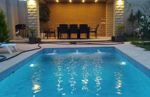 Baku Villa | Nice villa 10 minutes drive from the airport. Close to beach and city center.