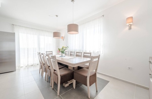 Sukosan Villa | Nicely decorated villa with swimming pool