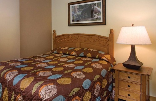 Whistler Creekside Resort | Night life & Outdoor fun galore !