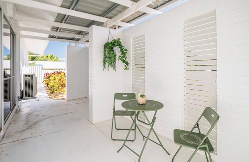 Nightcliff House | Nightcliff Exquisite Family Home with Pool