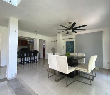 Playacar House | Nik