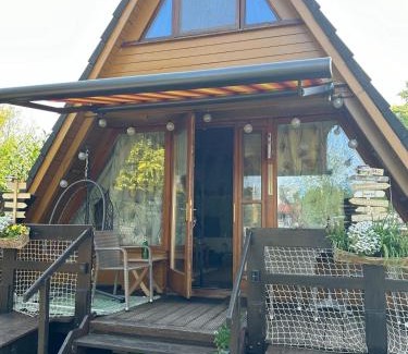 Bedekaspeler Marsch House | NiKoPes Triangle Vacation Home