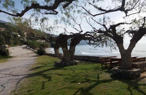 Fragkokastello Bed & Breakfast | Nikos & Anna Rooms