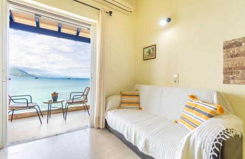 Agia Pelagia Chlomou Apartment | Nikos Seaside studio 4