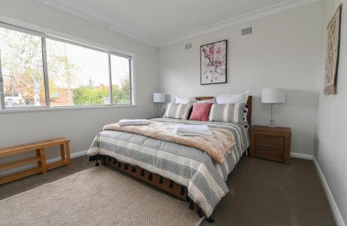 Orange House | Nile Cottage Cosy & Convenient, Close to CBD