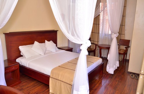 Jinja Hotel | Nile Village Hotel