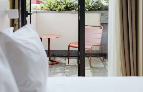 Ponta Delgada Hotel | NINE DOTS Azorean Art Boutique Hotel
