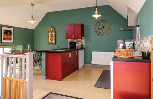 Birchover Cottage | NINE LADIES, family friendly, character holiday cottage in Birchover