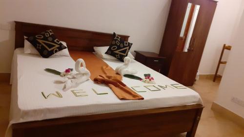 Kudawa Resort | Nirukthie Beach Resort & Restaurant