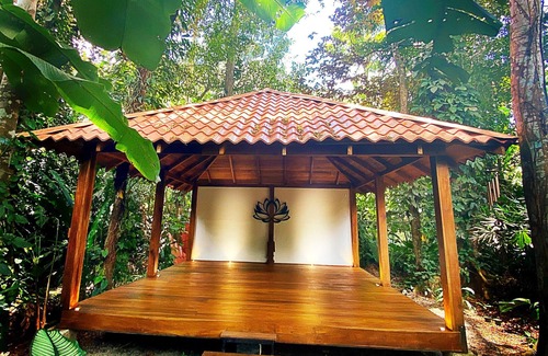 Chiguata Ski Chalet | Nirvana House. Tropical balinese style house