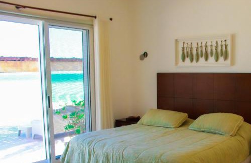 Chicxulub Puerto House | Nisiros Spacious Beachfront home