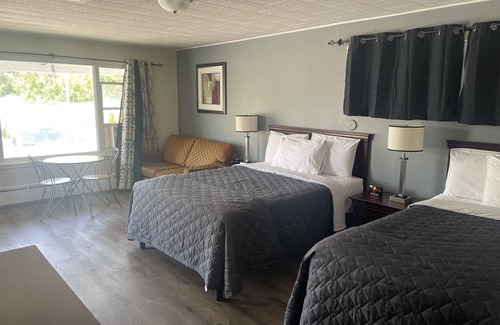 Cornwall Hotel | Nites Inn Motel
