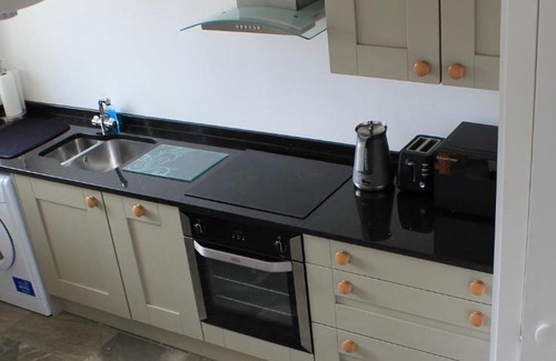 Chillenden Apartment | No 1 Chillenden Court Stables