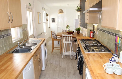 Mylor Churchtown House | 'No. 17' Town House with Sea View
