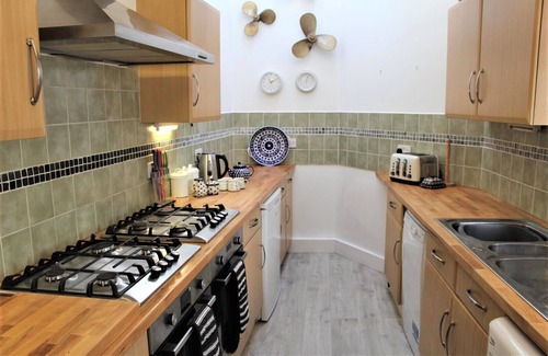 Mylor Churchtown House | 'No. 17' Town House with Sea View