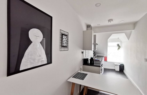 Roath Apartment | No.3 Richmond Apartments by Switchback Stays