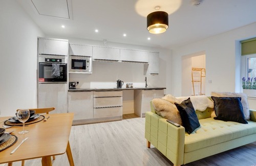 Berwick-upon-Tweed Apartment | No 3 @ The Rocket Rooms Apartments