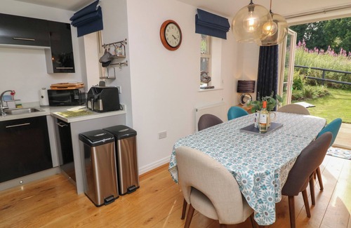Ashbourne Cottage | NO 39, pet friendly, with a garden in Ashbourne