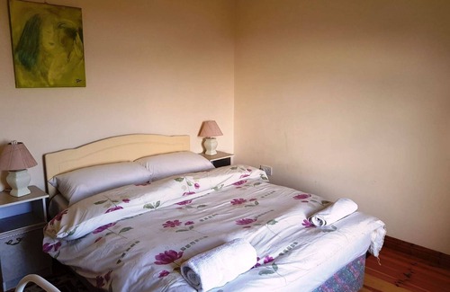 Connemara House | No 6 Glynsk Cottages, Cashel