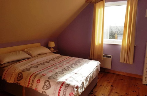 Connemara House | No 6 Glynsk Cottages, Cashel