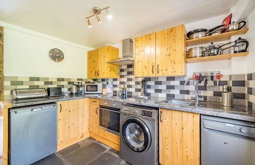 Spark Bridge Cottage | NO. 7, family friendly, character holiday cottage in Spark Bridge
