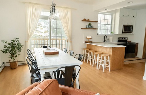 Catskill House | NO CLEANING FEE! Peaceful Cabin on 2.5 Wooded Acres- 3 Bed/2.5 bath